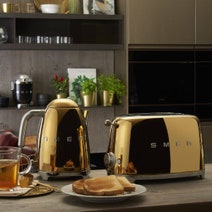 Smeg 50s Retro Style 2 Slice Toaster Gold TSF01GOAU hero image