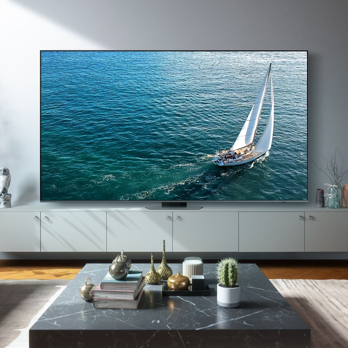 Samsung 98 Inch Q80C 4K UHD Smart QLED TV QA98Q80CAWXXY hero image