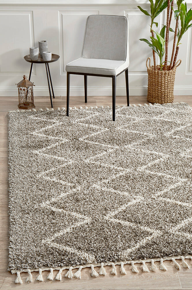 Rug Culture Saffron Small Grey Rug 170X120CM - SAF-11-GRY-170120 hero image