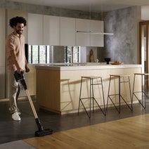 Miele Duoflex HX1 Total Care Cordless Stick Vacuum 12465250 hero image