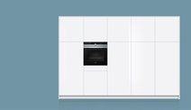 Siemens HB673G0S1A iQ700 60cm Pyrolytic Built-In Oven hero image