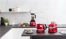 KitchenAid 5KSB8270ACA Pro Line Blender Candy Apple Red hero image