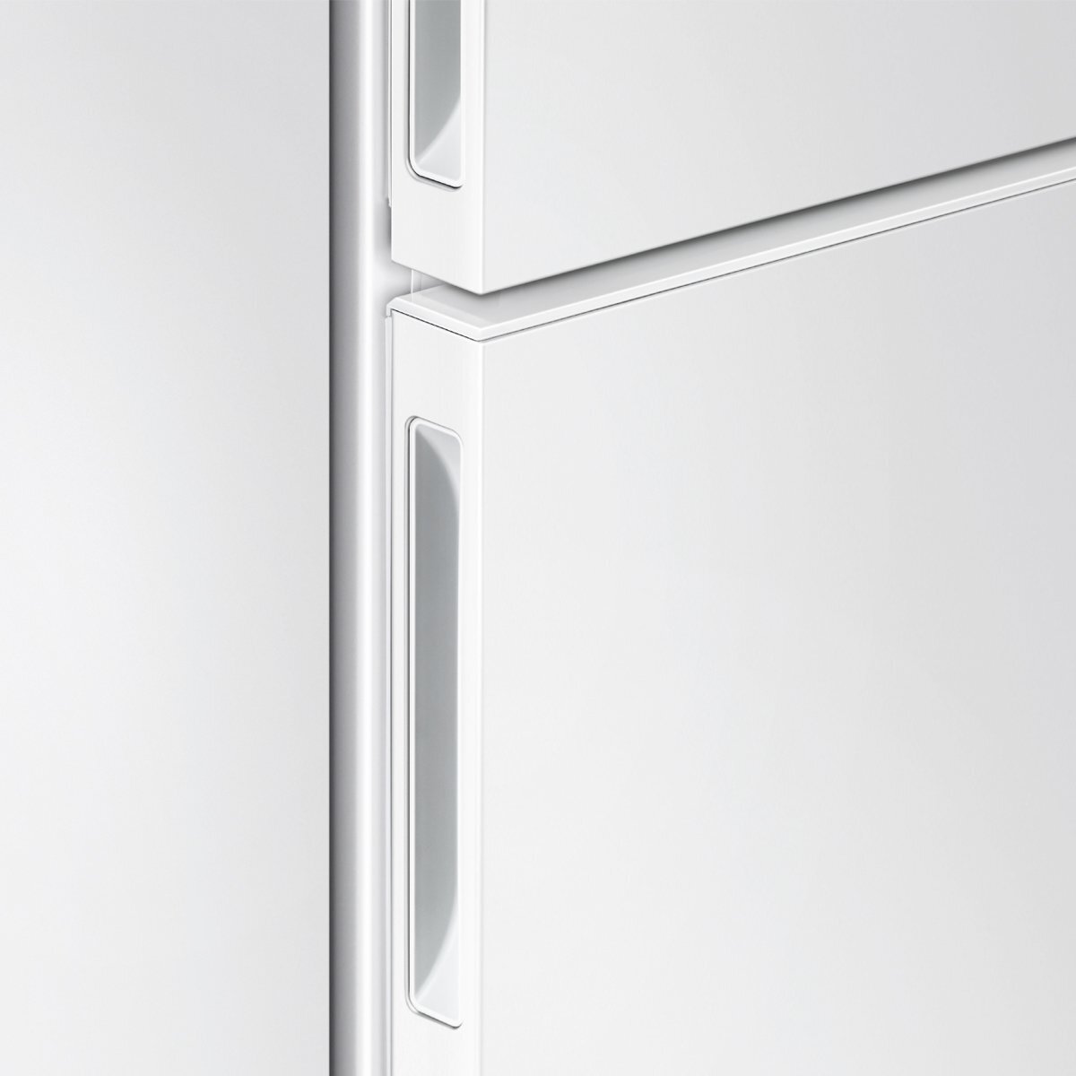 Fisher & Paykel Series 5 494L Bottom Mount Refrigerator White Right Hinge RF522BRPW6 hero image