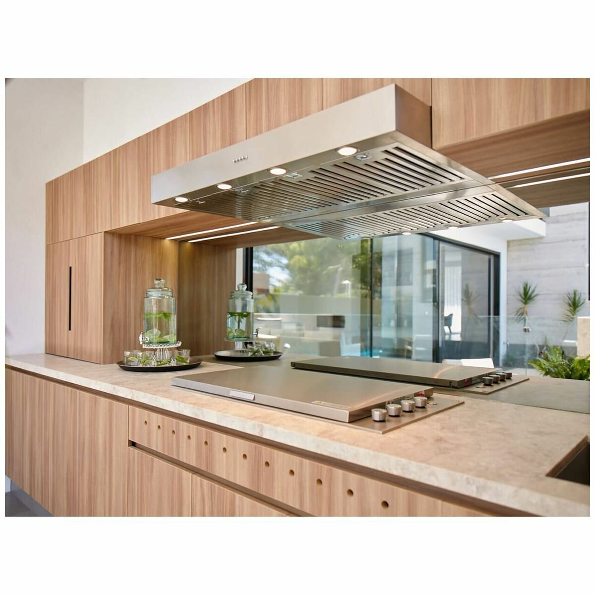 Schweigen Silent BBQ Rangehood 120cm PKCL7272SE hero image