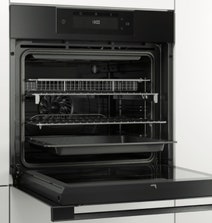 Haier 60cm, 14 Function, Self-cleaning with Air Fry Oven HWO60S14EPB4 hero image