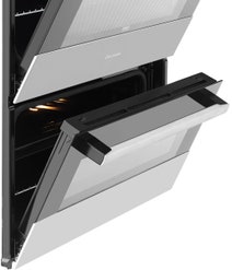 Electrolux EVEP626BB 60cm Electric Pyrolytic Wall Oven hero image