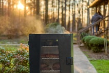 Masterbuilt MB20053718 Thermo Temp LPG Propane Smoker hero image