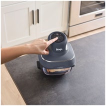 Ninja Crispi 4-in-1 Portable Glass Air Fryer Cyberspace FN101GY hero image