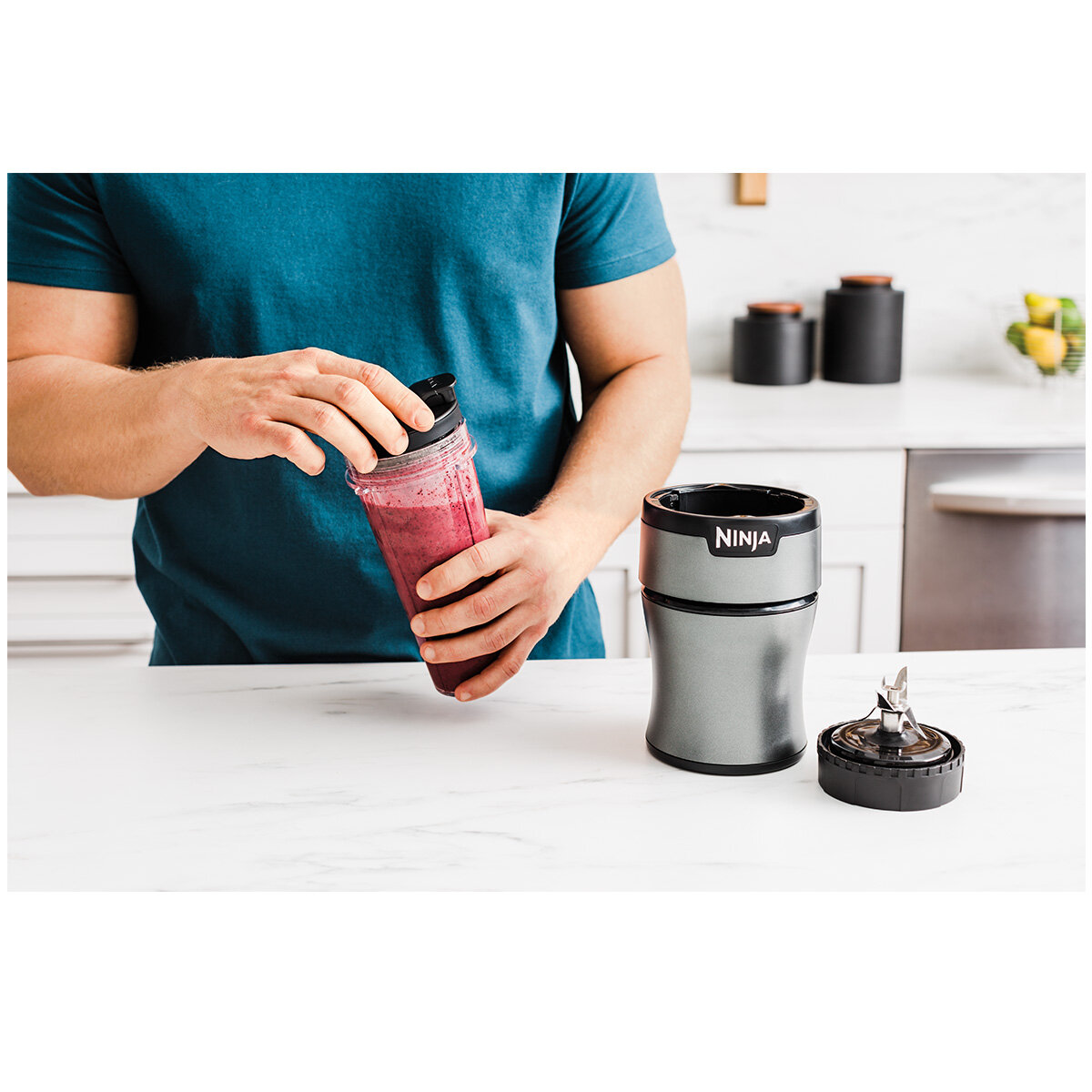 Ninja Nutri-Blender Plus BN450 hero image