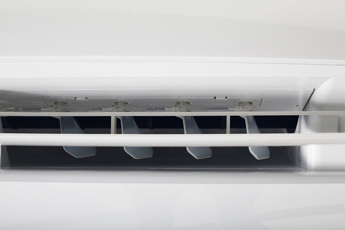 Midea MIS35 3.7kW Wi-Fi Inverter Split System Air Conditioner DRED Enabled hero image