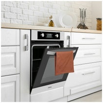 Linarie 60cm Pyrolytic Electric Built-in Oven LABO71MPX hero image