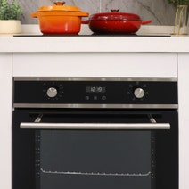 Linarie 70L Built-In Electric Oven LYBO70DMF hero image