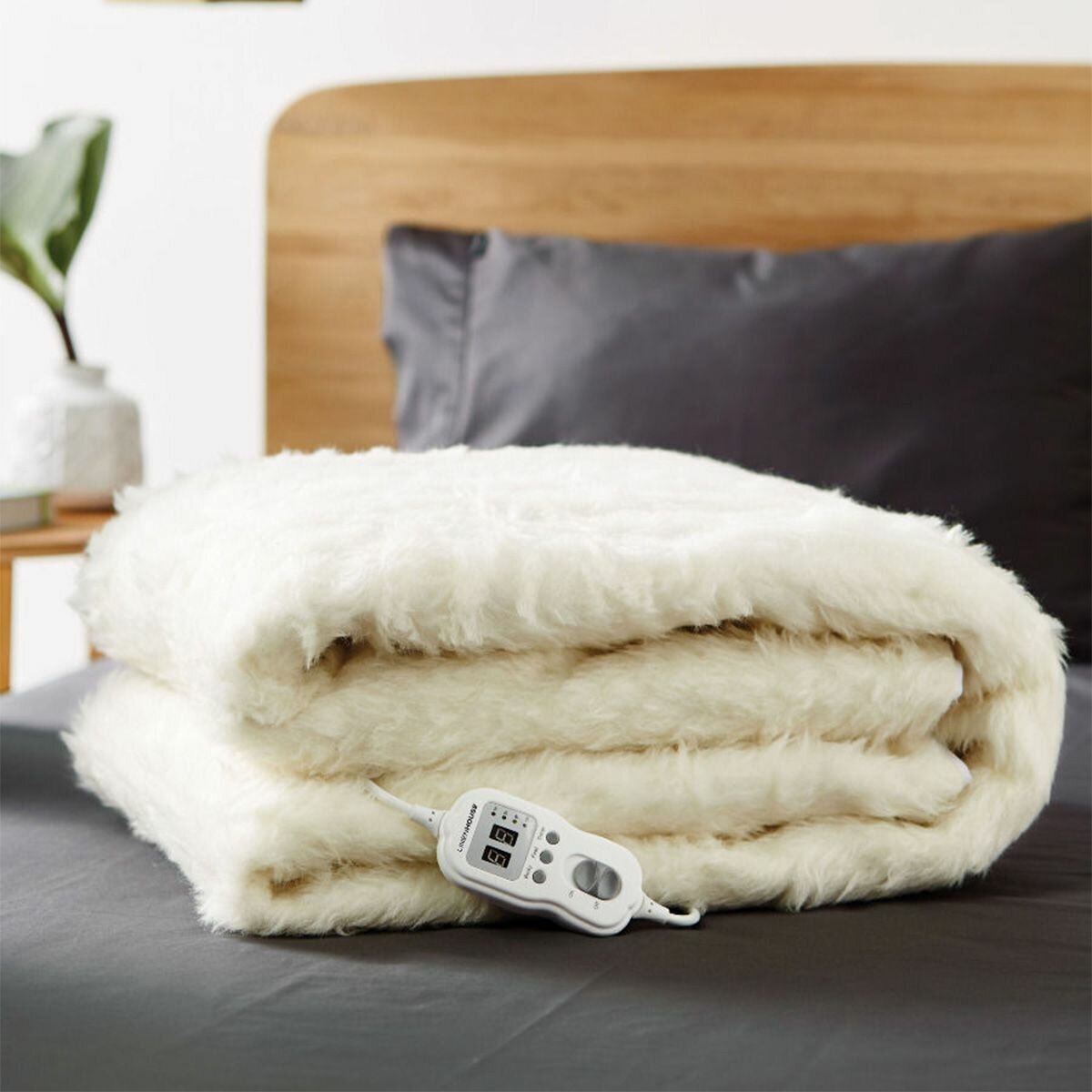Linen House King Bed Electric Wool Blanket 01215D424 Appliances