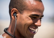 JBL JBLRESPONSEBLK Reflect Response In Ear Earphones hero image