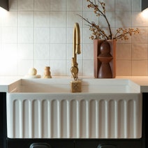 Turner Hastings Novi 75 x 46 Fine Fireclay Single Bowl Butler Sink Gloss White NO75FS hero image