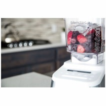 Blendtec Designer 725 Blender with BPA-Free WildSide+ Jar Stainless & White D725D3531B2B hero image