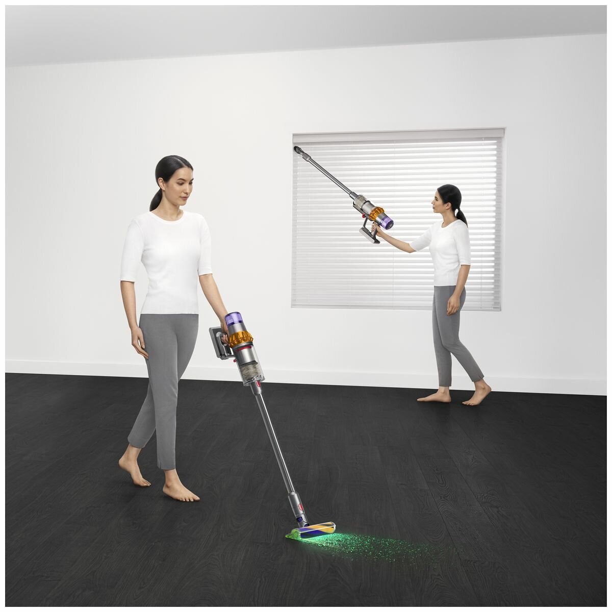 Dyson V15 Detect Total Clean Stick Vacuum Cleaner 368678-01 hero image