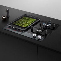 Fisher & Paykel Series 9 30cm Natural Gas Cooktop Black Glass CG302DNGGB4 hero image