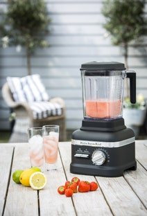 KitchenAid 5KSB8270ABK Pro Line Series Blender Cast Iron Black hero image