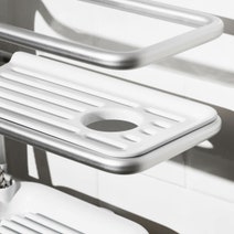 OXO Aluminium Hose Keeper Shower Caddy 48729 hero image