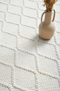 Rug Culture Huxley Extra Large Off White Rug 320X230CM - HU-WHITE-320230 hero image