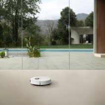 Dreame L50 Ultra Robot Vacuum Cleaner with Mop DRE-L50U hero image