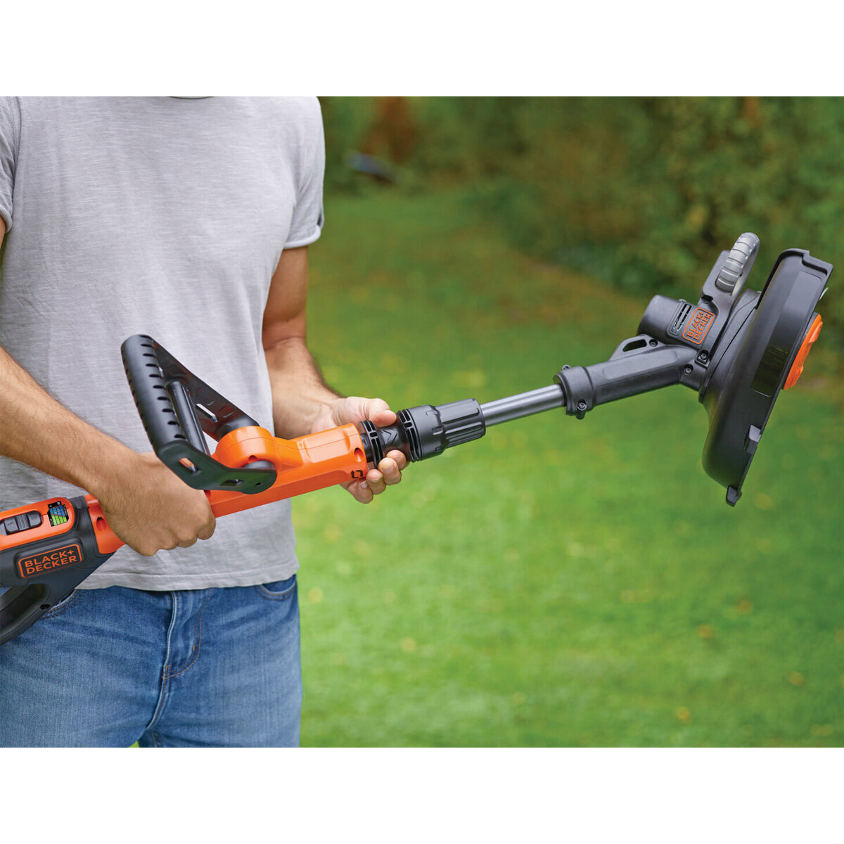 Black Decker STC1820PC-XE 28cm 18V Lithium Ion Cordless String