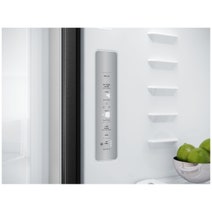 Westinghouse 564L French Door Fridge with Non-Plumbed Water Dispenser and Ice Maker Matte Charcoal Black WQE5760BB hero image