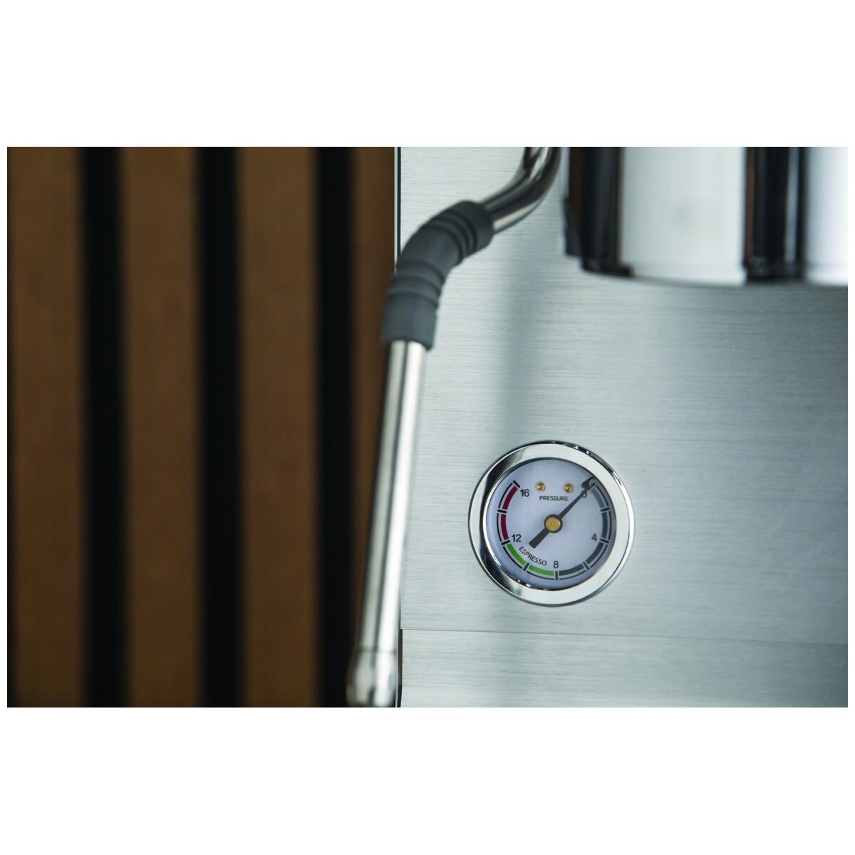 Smeg Minipro Espresso Coffee Machine Matte White EMC02WHMAU hero image