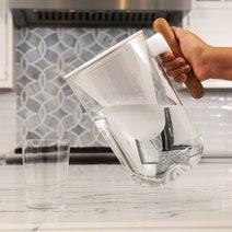 SOMA 2.3L Filter Jug White 28905 hero image