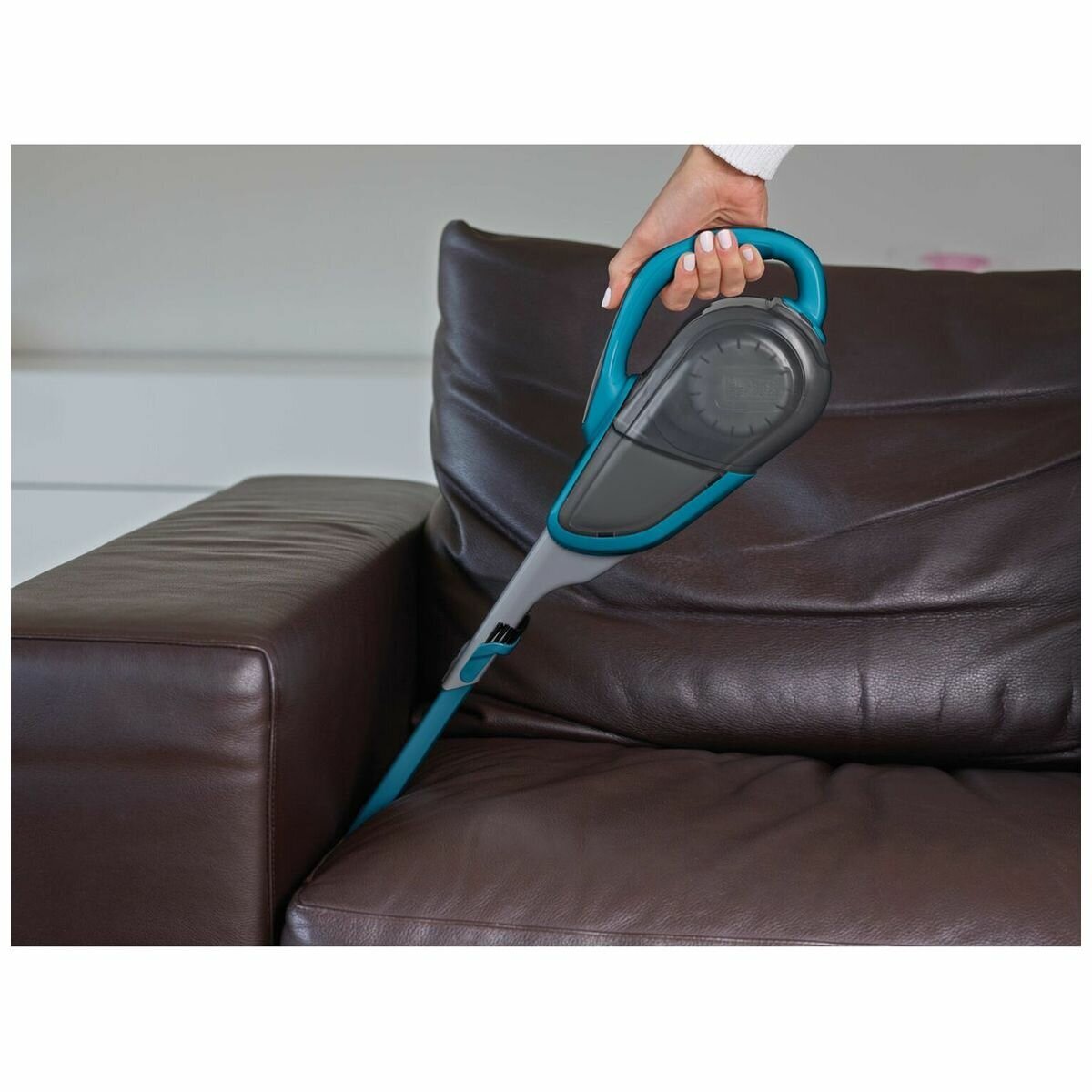 Black & Decker 10.8V Lithium Ion Dustbuster DVJ320J-XE hero image