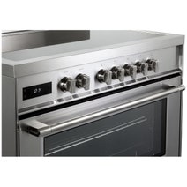 DeLonghi 90cm Deluxe Freestanding Induction Cooker Stainless Steel DEF1407INDSS hero image
