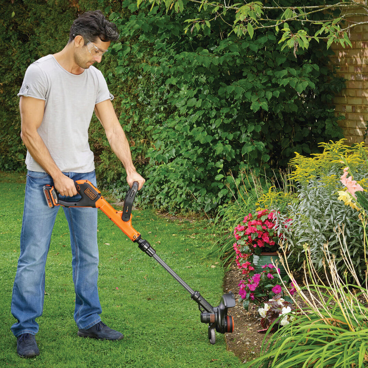 Black and cheap decker stc1820pc