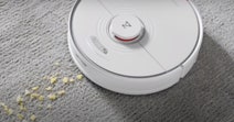 Roborock S7 Robotic Vacuum and Mop S702-03 hero image