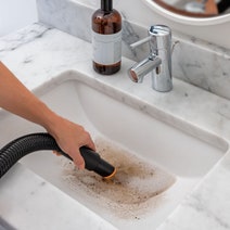 Shark MessMaster Portable Wet/Dry Vacuum VS101 hero image