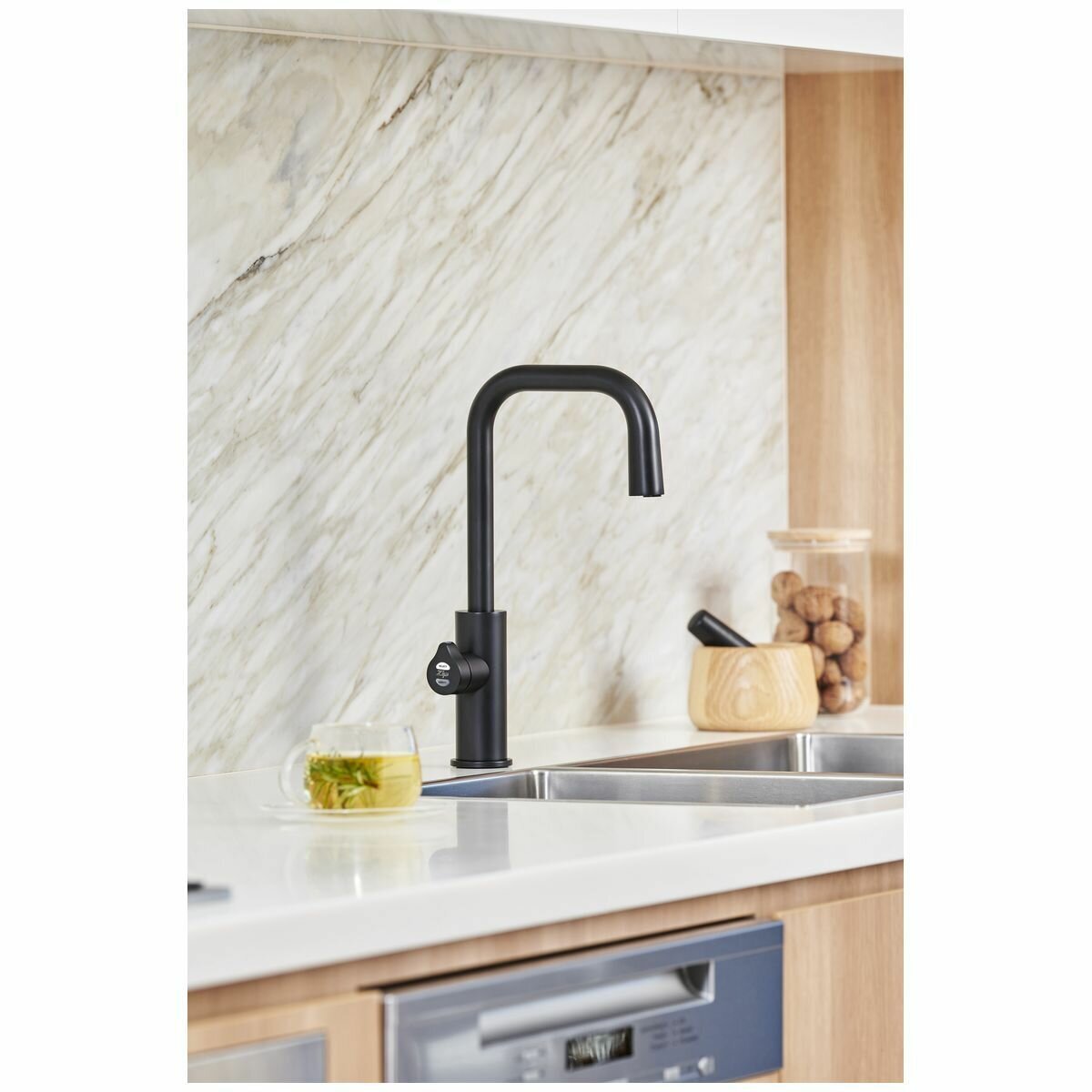 Zip HydroTap G5 Home Cube Plus Boiling, Chilled & Sparkling Filtered Tap Brushed Chrome H5C783Z01AU-91295 hero image