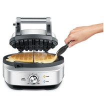 Breville BWM520BSS the No-Mess Waffle Waffle Maker hero image