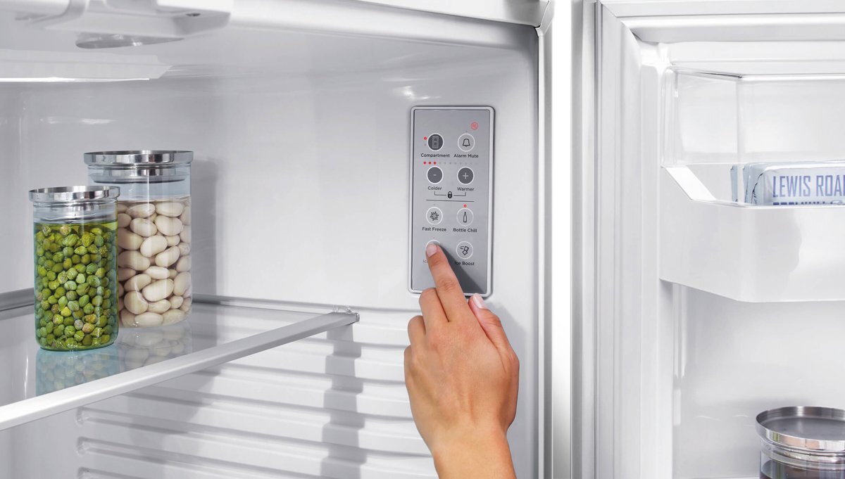 Fisher & Paykel Series 5 494L Bottom Mount Refrigerator White Right Hinge RF522BRPW6 hero image