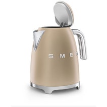 Smeg 50’s Retro Style Electric Kettle Matte Champagne KLF03CHMAU hero image