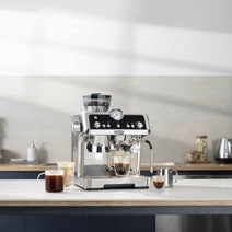 DeLonghi La Specialista Coffee Machine Stainless Steel EC9335M hero image