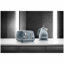 DeLonghi Icona Metallics Kettle KBOT2001AZ hero image