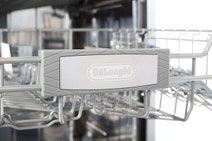 Delonghi DEDW645SI Semi Integrated Dishwasher hero image