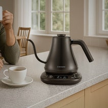 Westinghouse 0.8L Gooseneck Kettle Black WHGKE01K hero image
