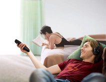 Philips SHD8600 Digital Wireless Headphones hero image