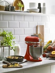 KitchenAid 5KSM3311XAHT Mini Stand Mixer Hot Sauce hero image