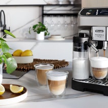 DeLonghi Magnifica Plus Fully Automatic Coffee Machine ECAM32070SB hero image
