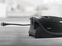 Miele 10797850 Complete C3 Multi Floor Power Line Vacuum Cleaner hero image