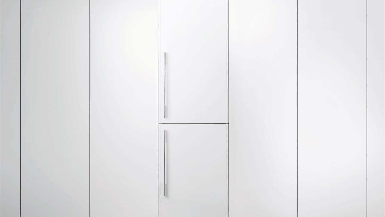 Fisher & Paykel Series 5 236L Integrated Bottom Mount Refrigerator RB60V18 hero image