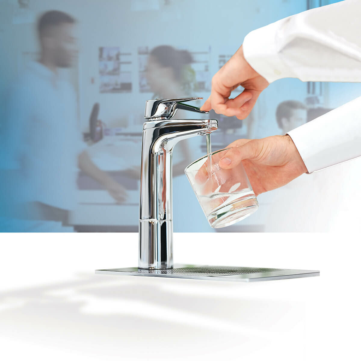 Billi 915000LCH B-5000 Boiling and Chilled Filtered Water with XL Levered Dispenser hero image