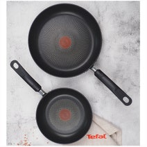 Tefal Specialty Hard Anodised Non-Stick Twin Pack Frypans 20/26cm B484S217 hero image